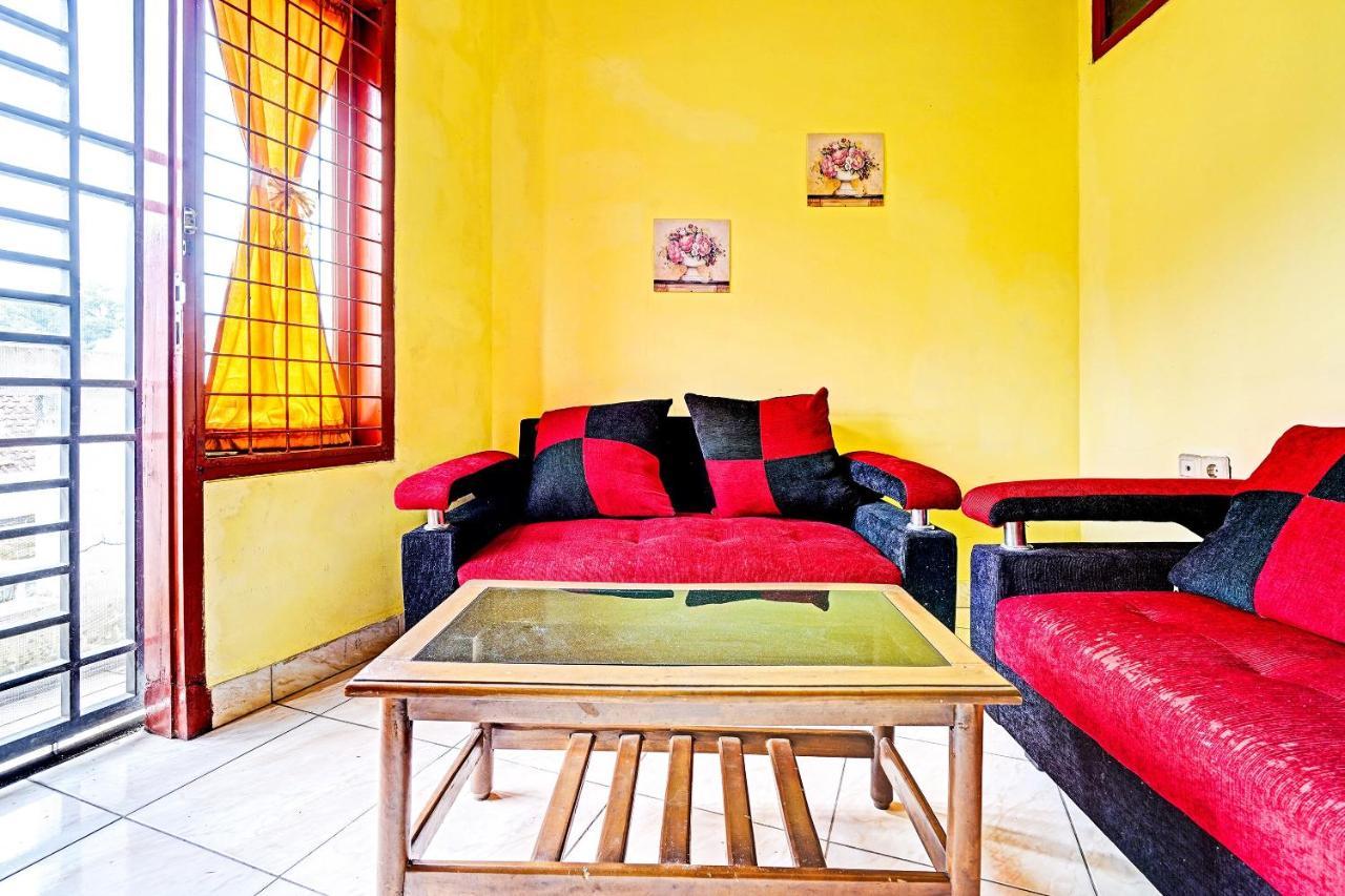 Spot On 91482 Sentosa Home Bandung Buitenkant foto
