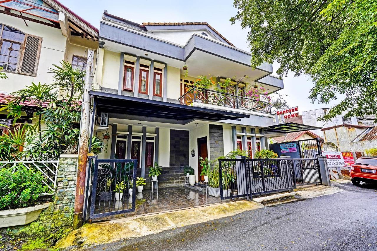 Spot On 91482 Sentosa Home Bandung Buitenkant foto