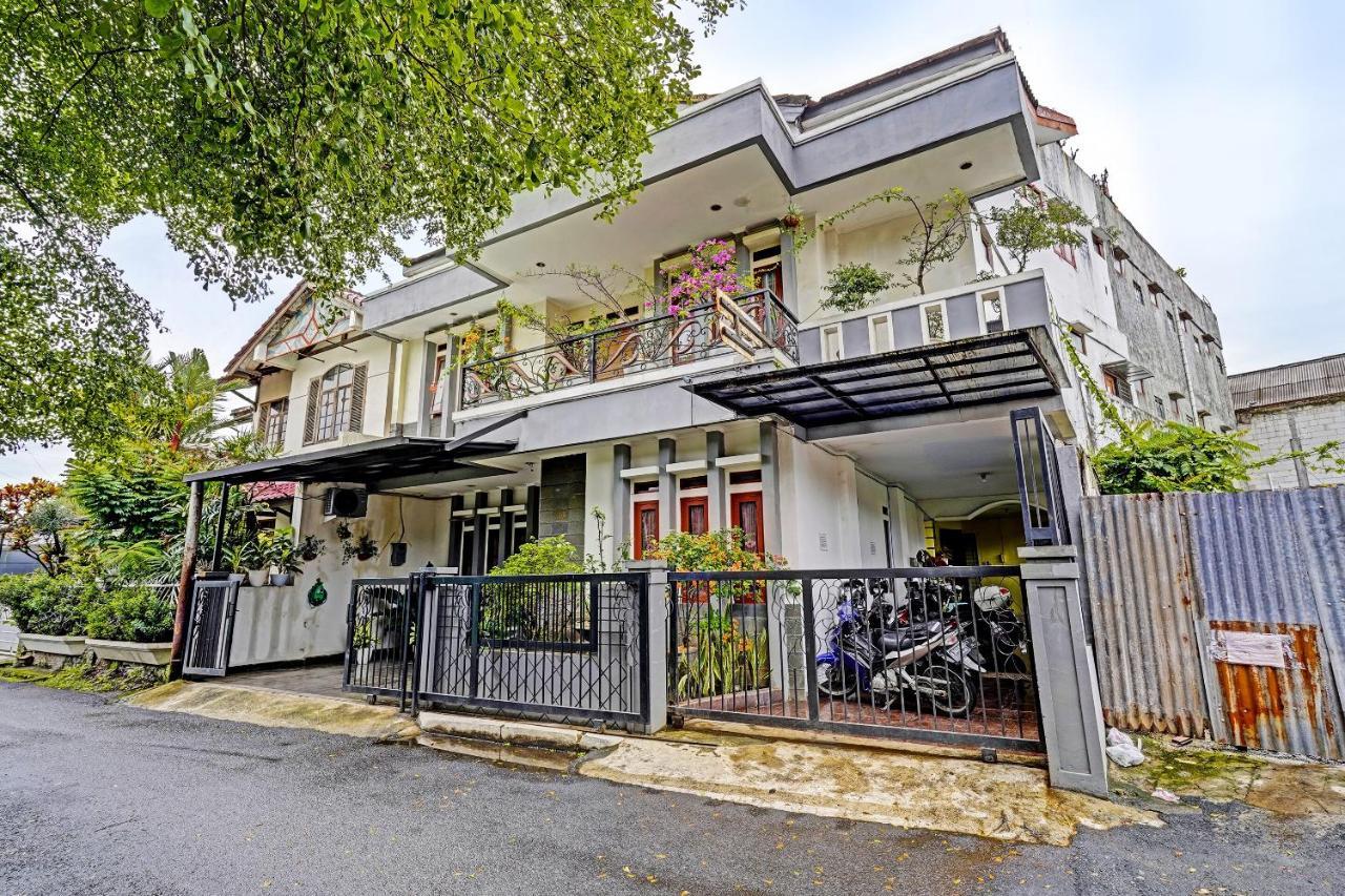 Spot On 91482 Sentosa Home Bandung Buitenkant foto