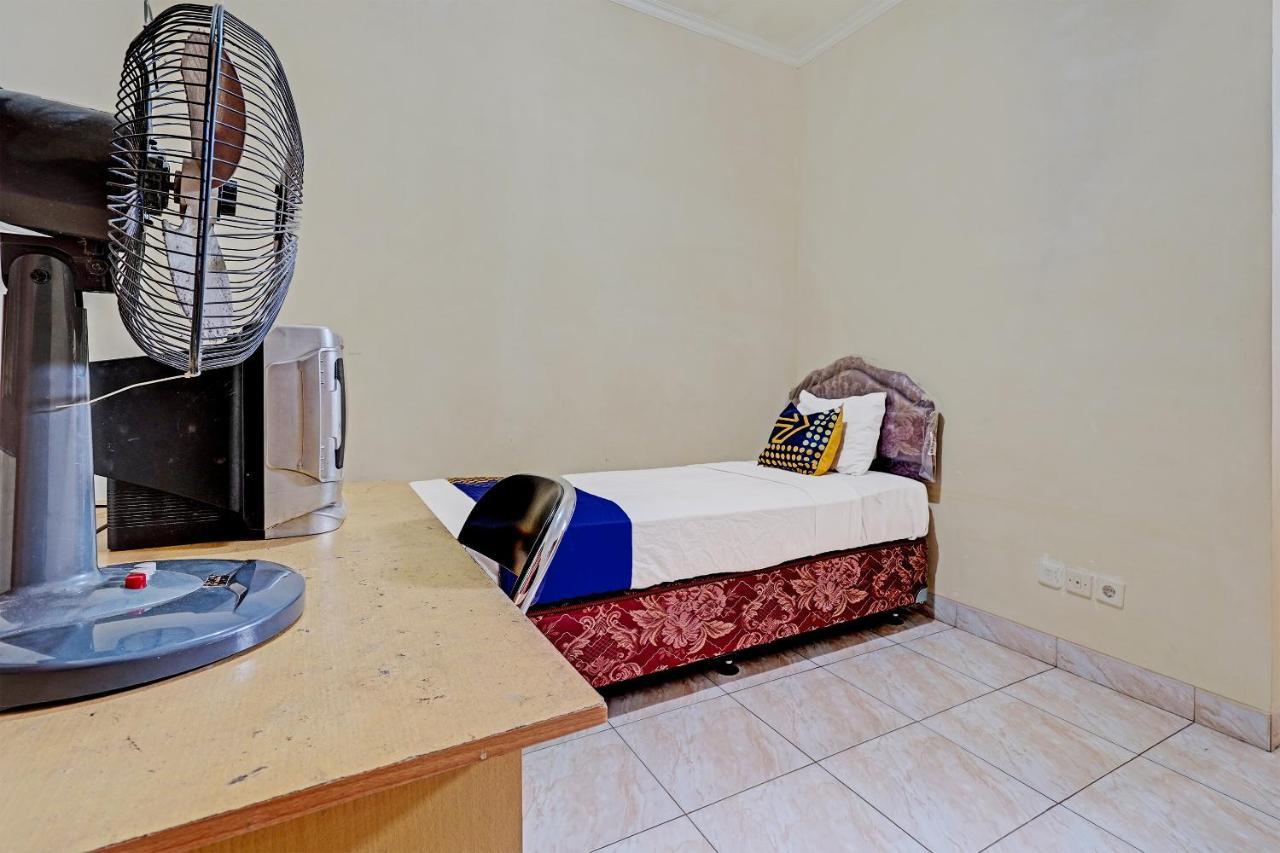 Spot On 91482 Sentosa Home Bandung Buitenkant foto